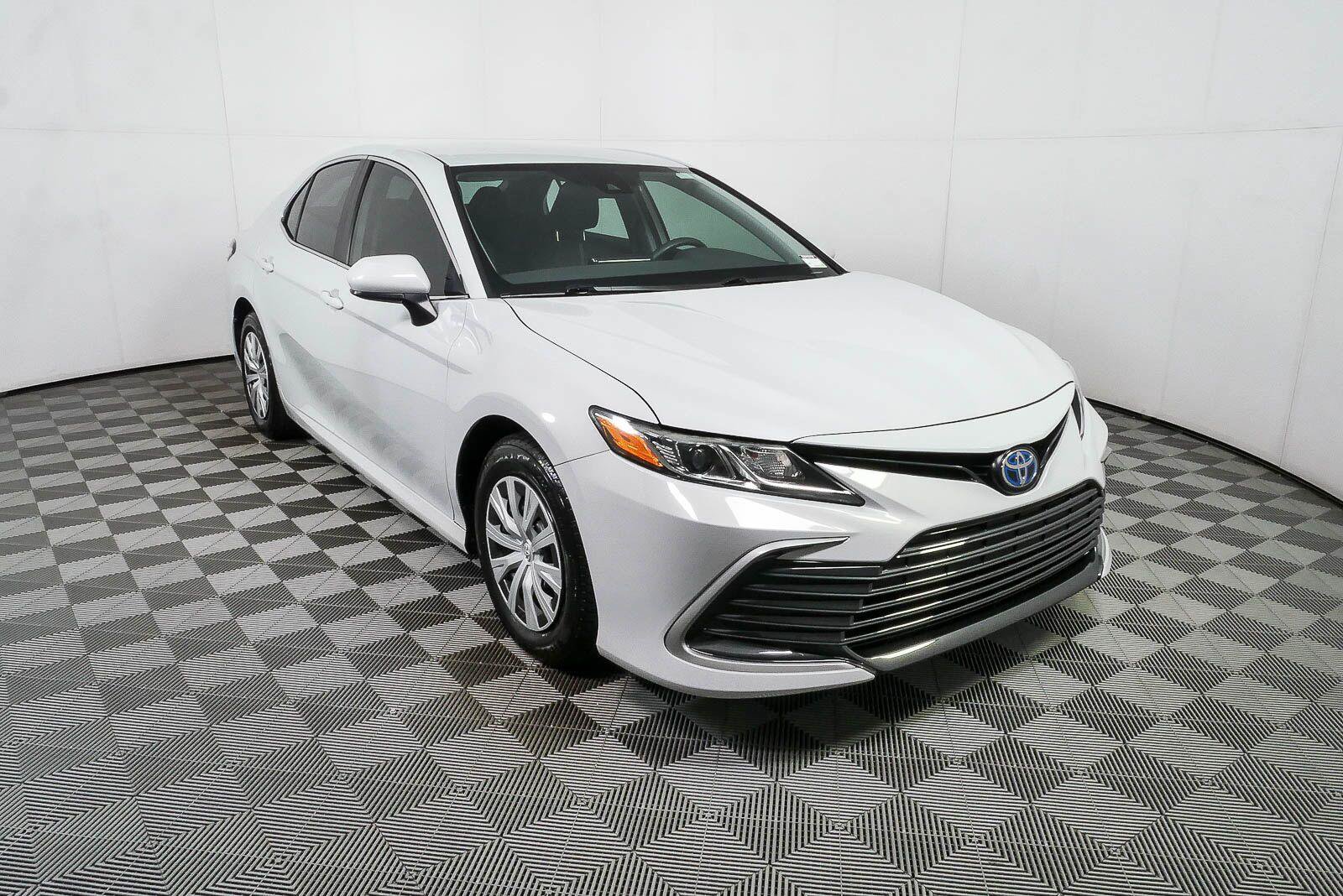 Used 2024 Toyota Camry LE FWD image 1