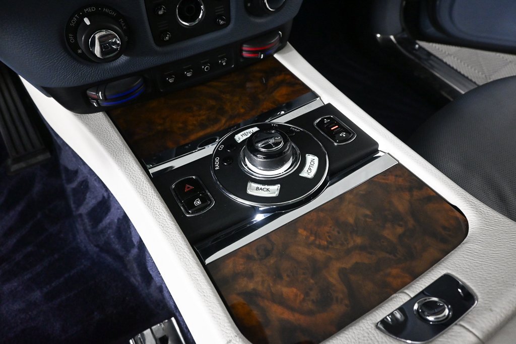 Used 2010 Rolls-Royce Ghost image 15