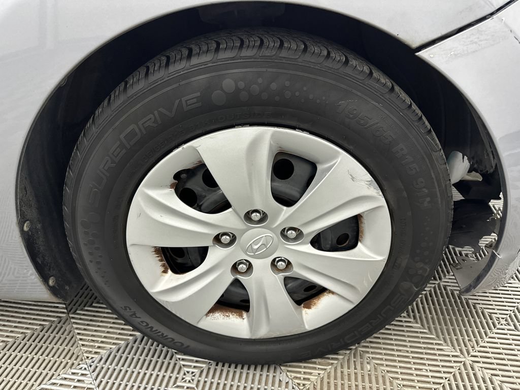 Used 2016 Hyundai Elantra SE FWD image 12