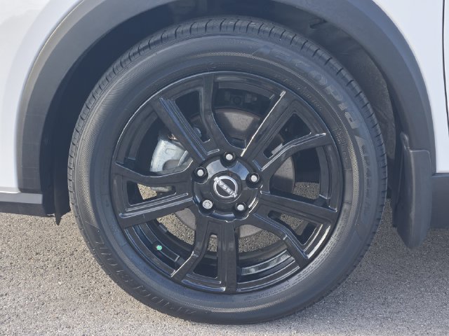 Used 2024 Nissan Kicks SV w/ Interior Electronics Package FWD image 13