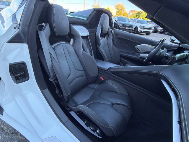 Used 2024 Chevrolet Corvette Z06 w/ Z07 Performance Package RWD image 12