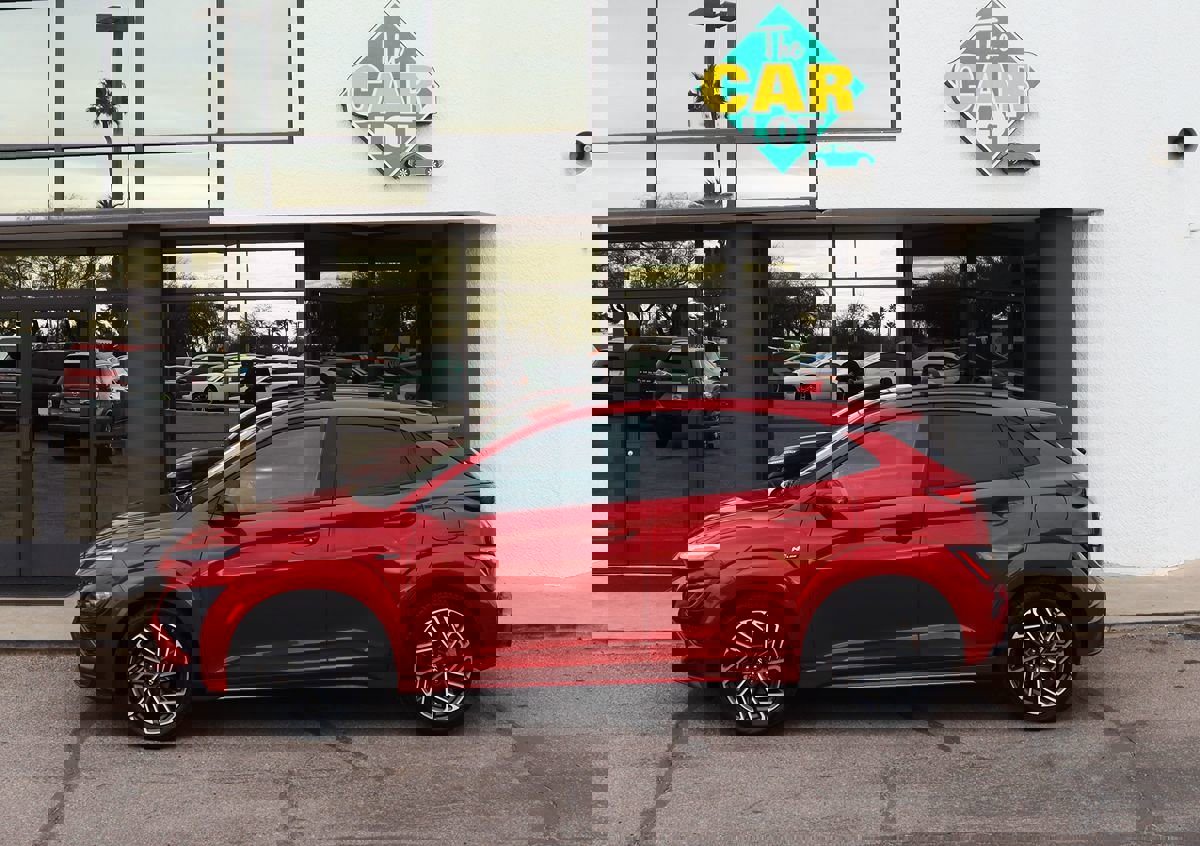 Used 2022 Hyundai Kona N Line w/ Tech Package image 9