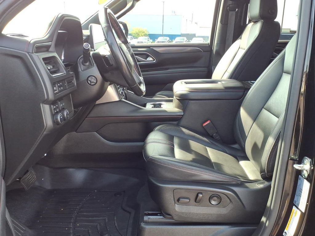 Certified 2022 Chevrolet Tahoe RST w/ Luxury Package AWD/4WD image 13