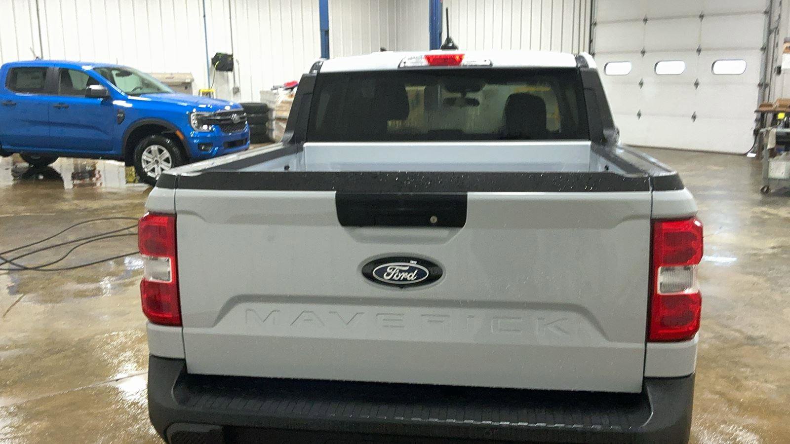 New 2025 Ford Maverick XL image 7