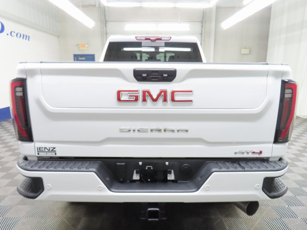 Used 2025 GMC Sierra 3500 AT4 w/ AT4 Premium Plus Package image 40