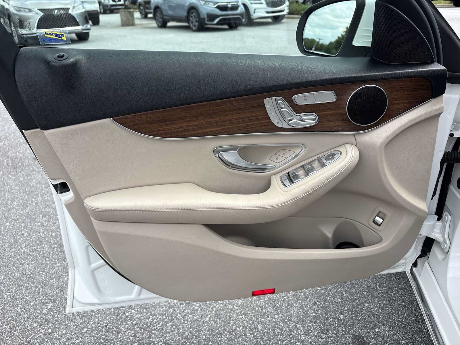 Used 2019 Mercedes-Benz C 300 4MATIC Sedan image 22