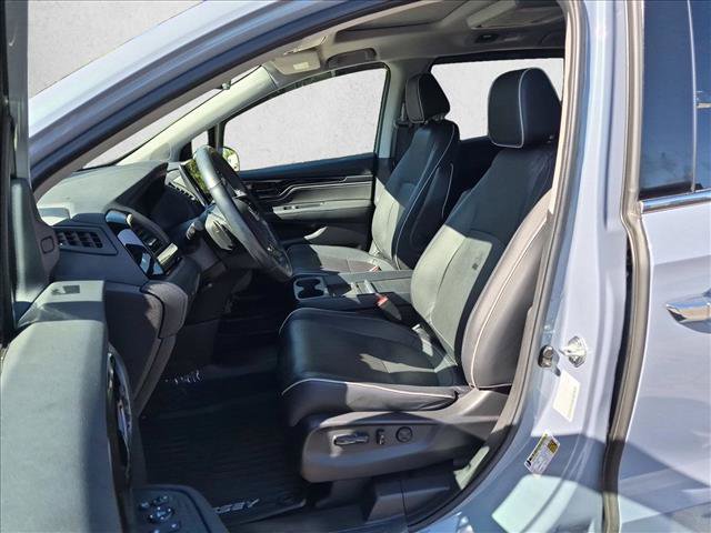Used 2023 Honda Odyssey Elite image 17