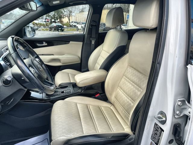 Used 2017 Kia Sorento SX image 15