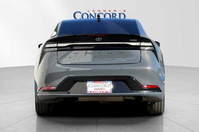 Used 2024 Toyota Prius Prime Premium w/ Advanced Technology Package image 5