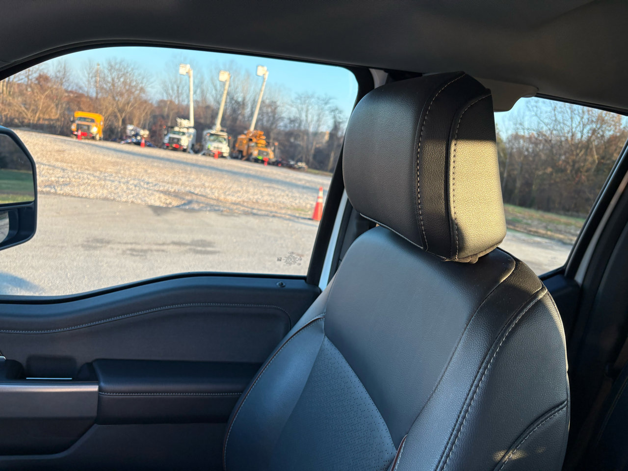 Used 2023 Ford F350 Lariat image 23