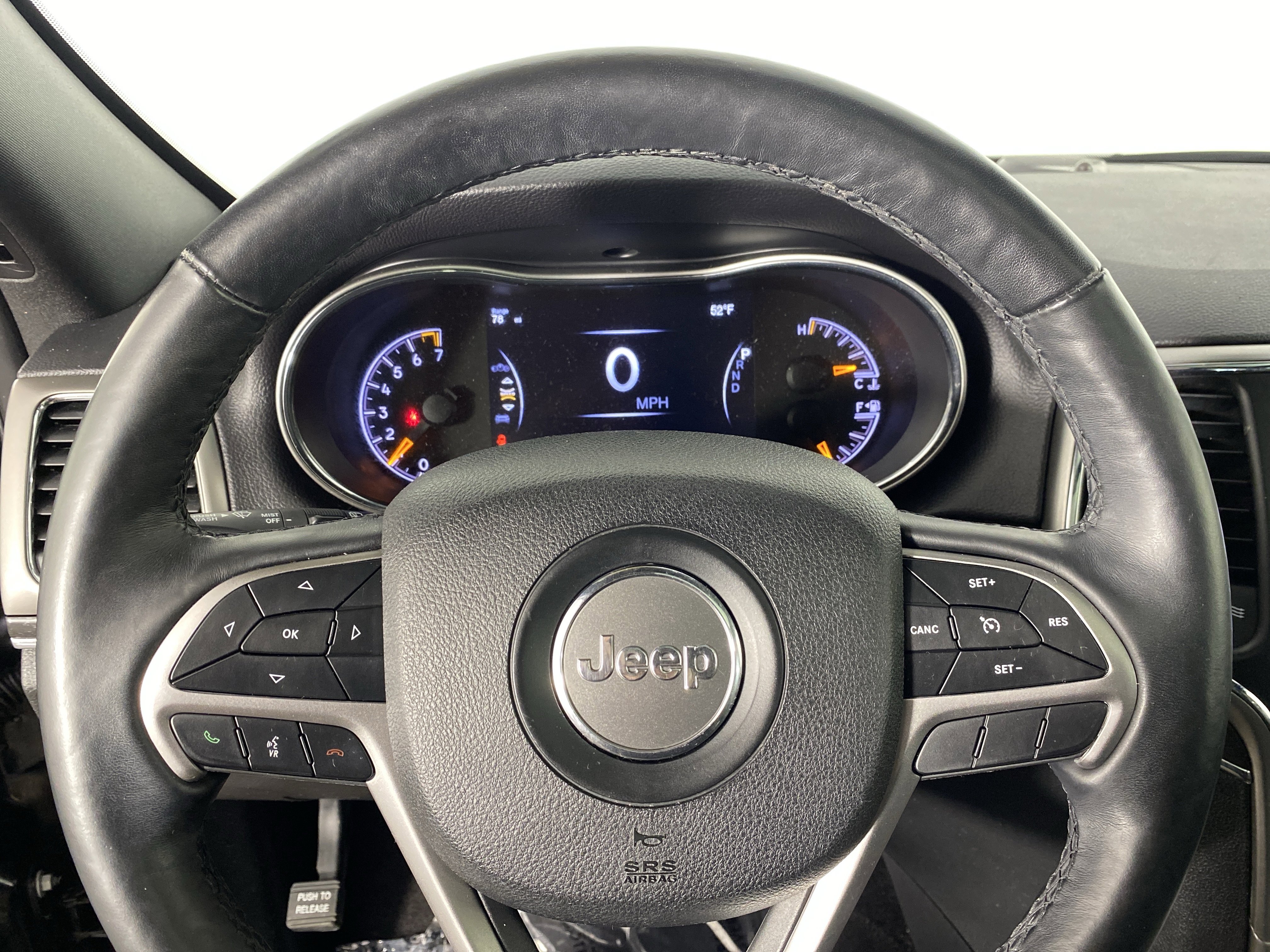 Used 2018 Jeep Grand Cherokee Limited w/ Luxury Group II image 23