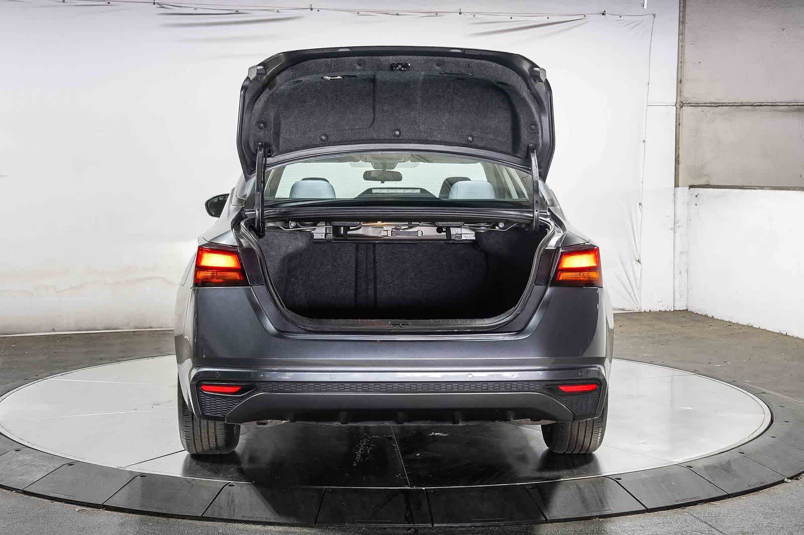 Used 2021 Nissan Altima 2.5 SV FWD image 26