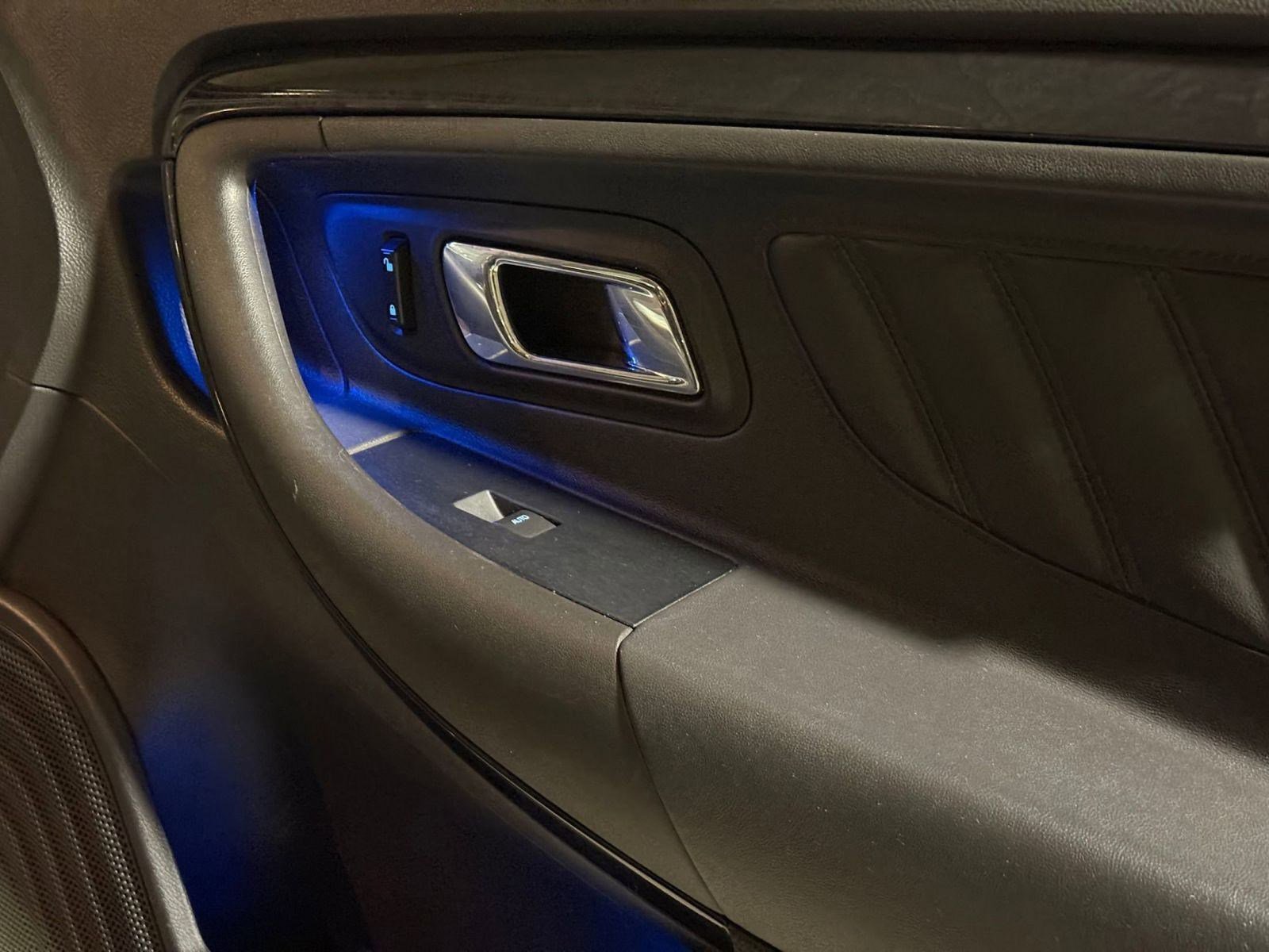 Used 2011 Ford Taurus Limited w/ 301A Rapid Spec Order Code image 21