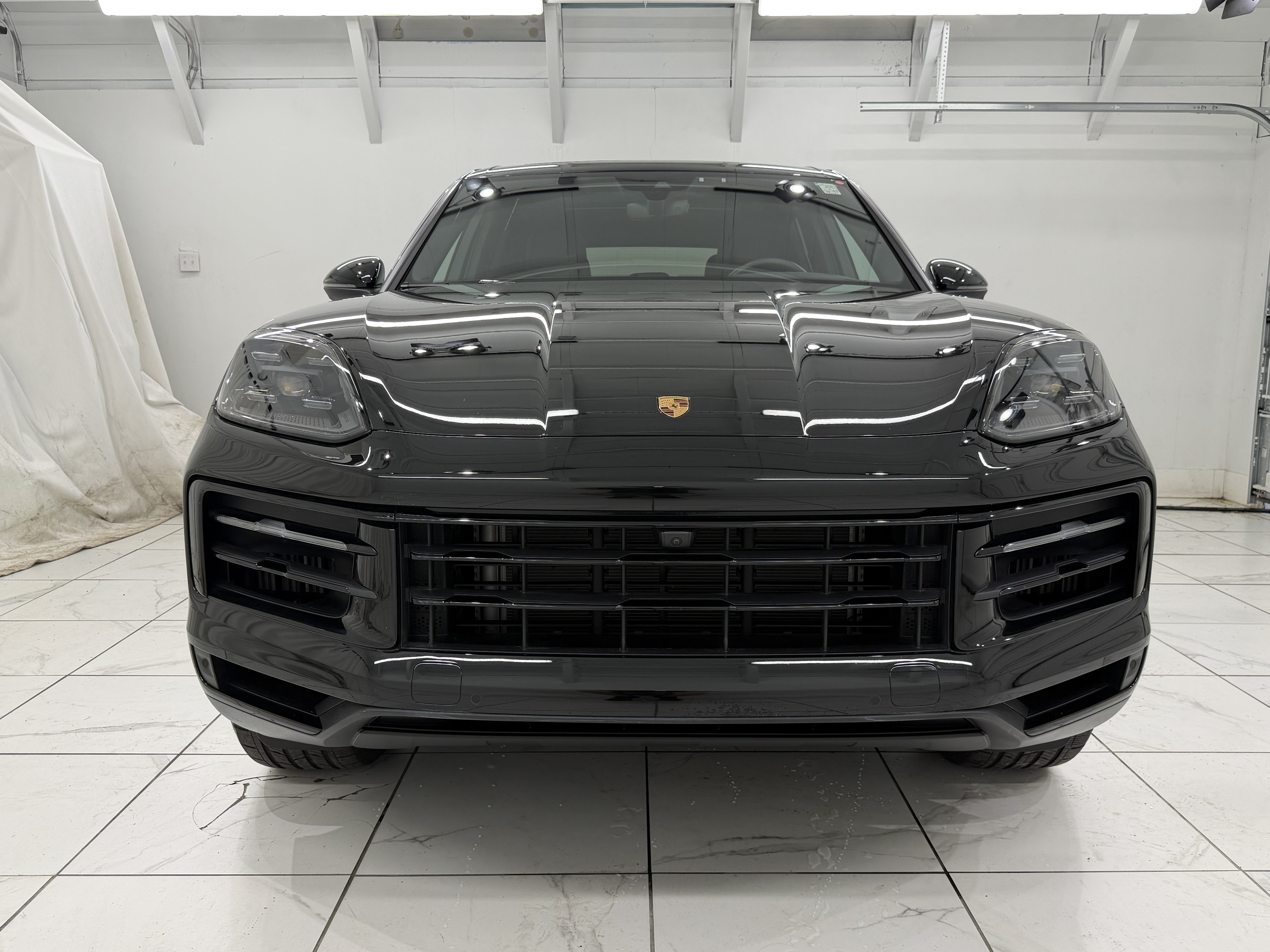 Certified 2026 Porsche Cayenne AWD/4WD image 9