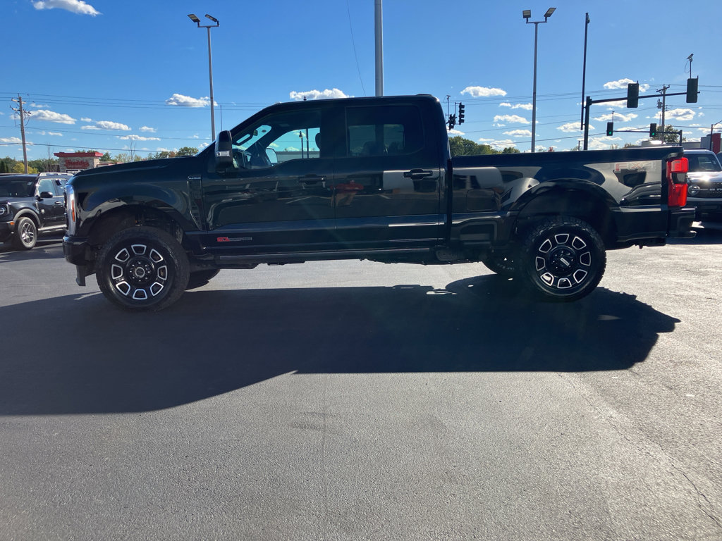 Used 2025 Ford F350 Platinum image 4