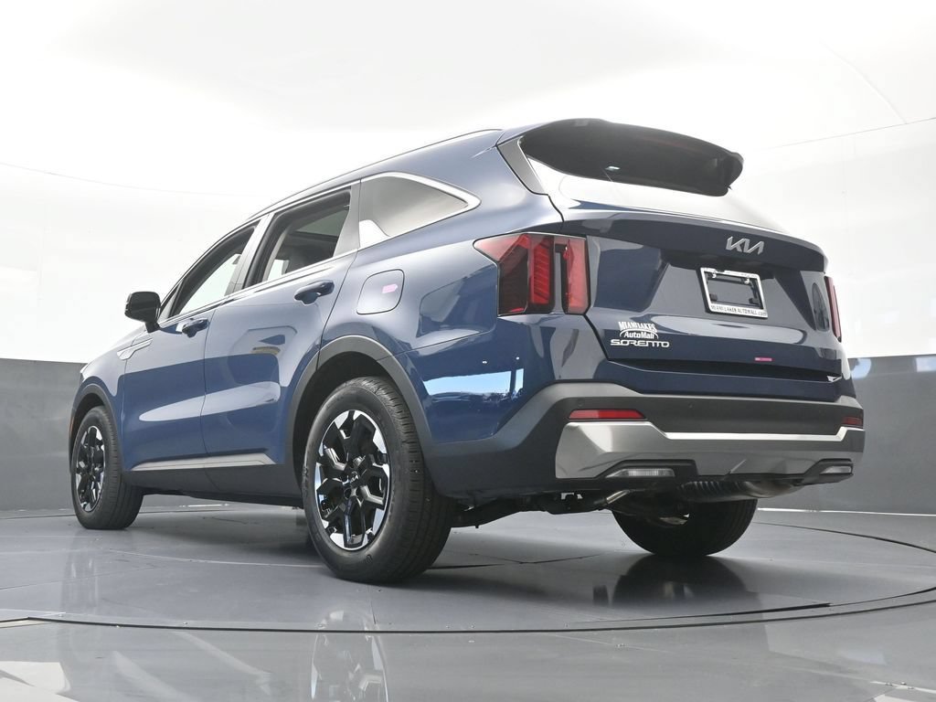 Used 2025 Kia Sorento S w/ Panoramic Sunroof Package FWD image 56