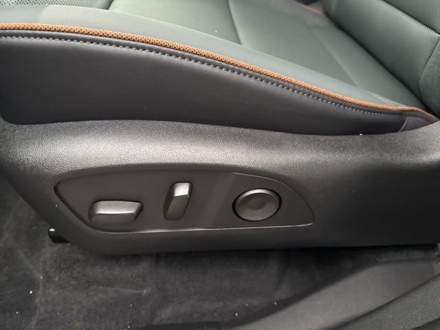 New 2026 GMC Acadia AT4 w/ Luxury Package image 14