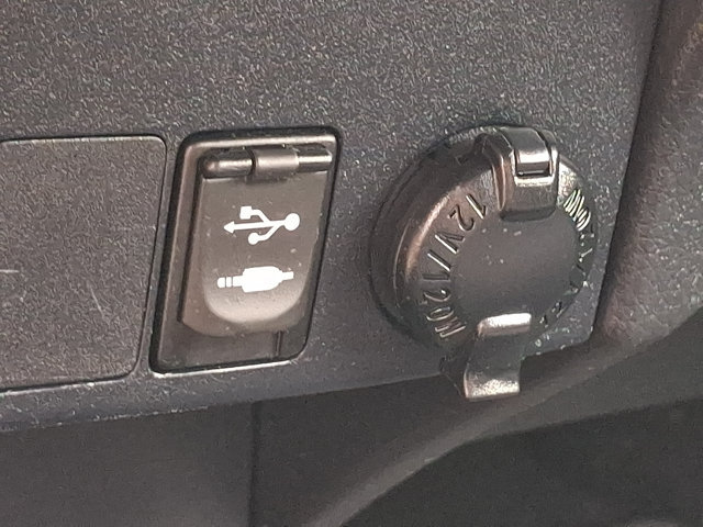 Used 2015 Toyota RAV4 XLE AWD/4WD image 24