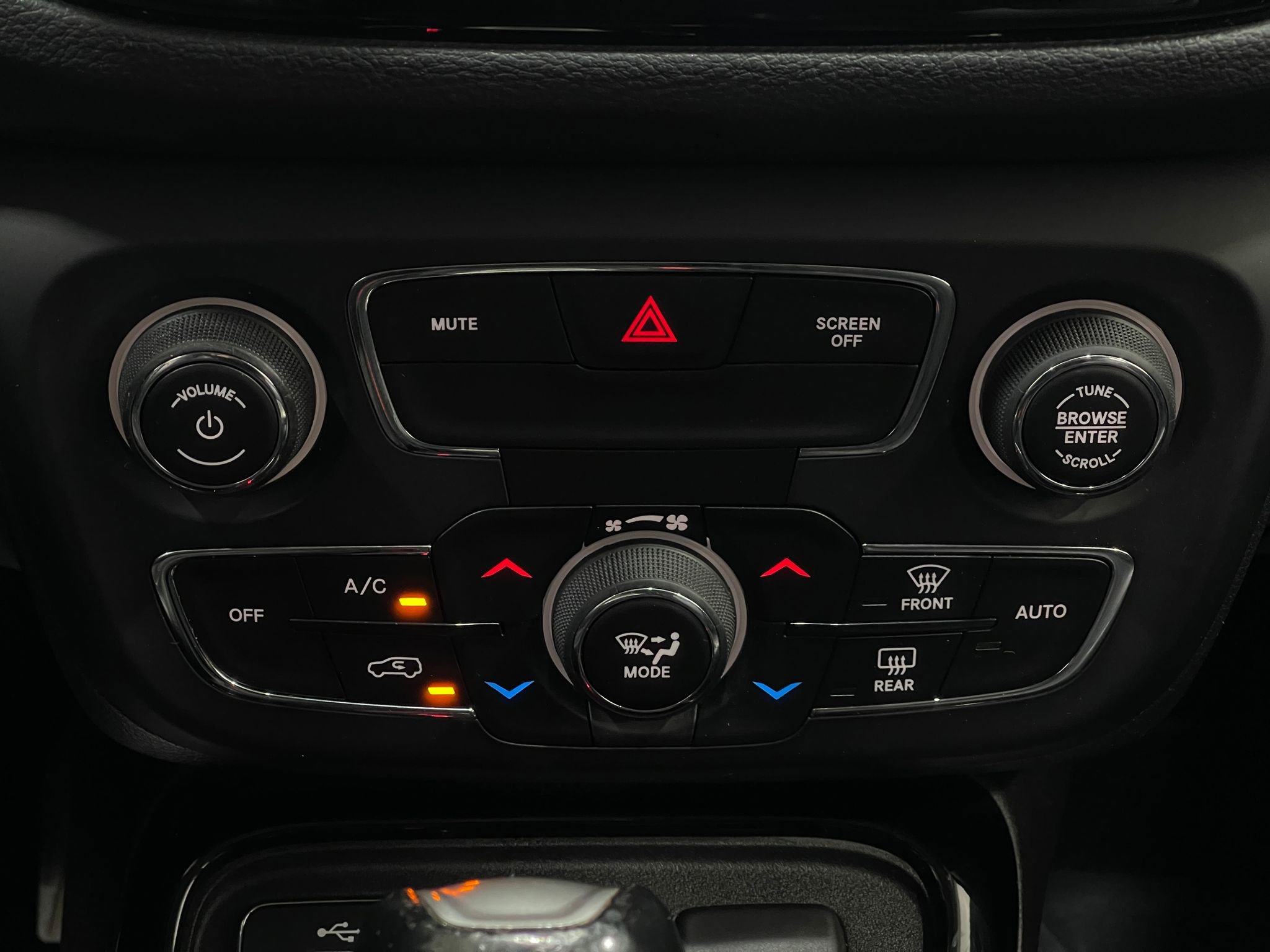 Used 2020 Jeep Compass Limited image 23