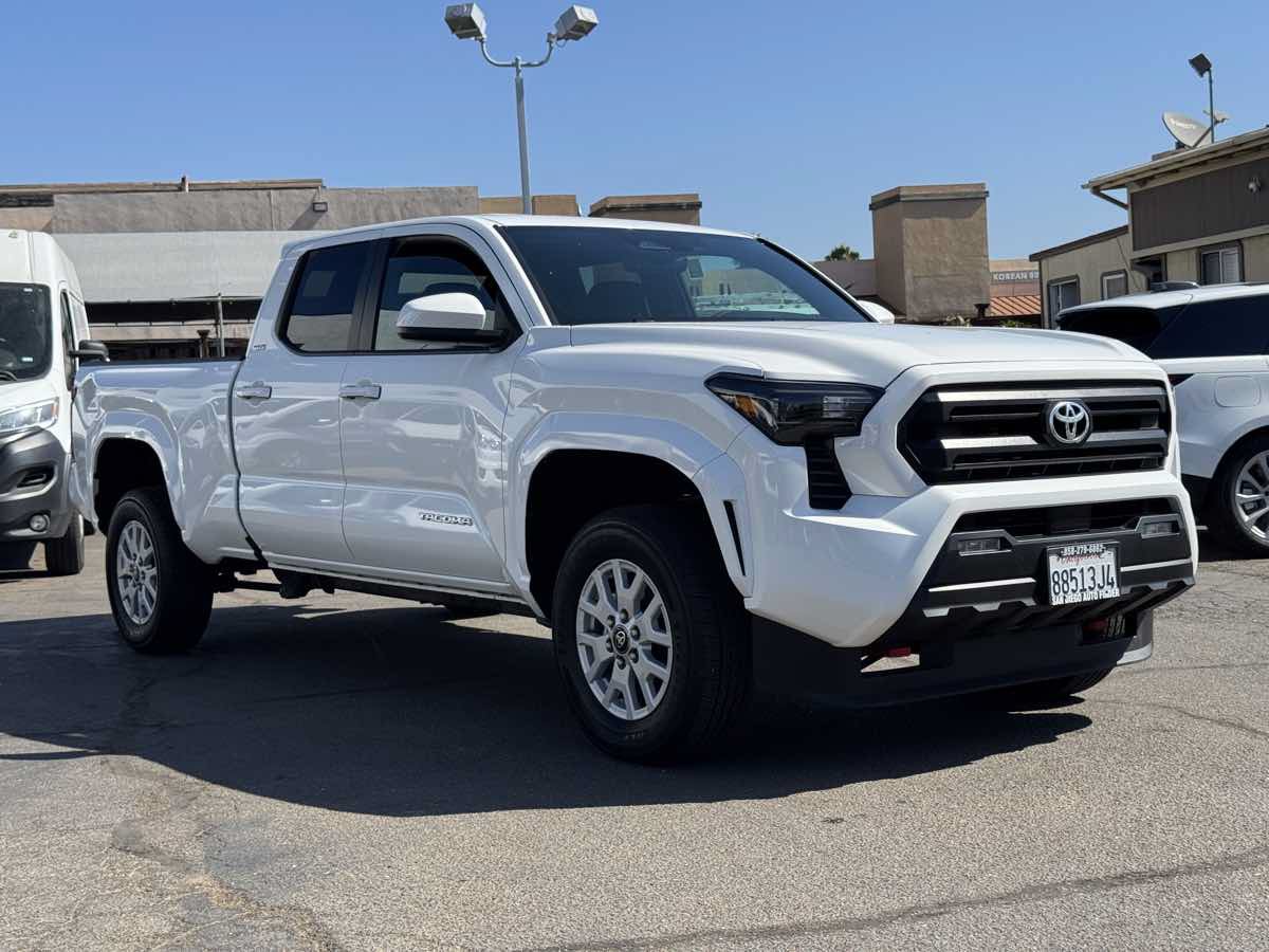 Used 2026 Toyota Tacoma SR5 RWD image 4