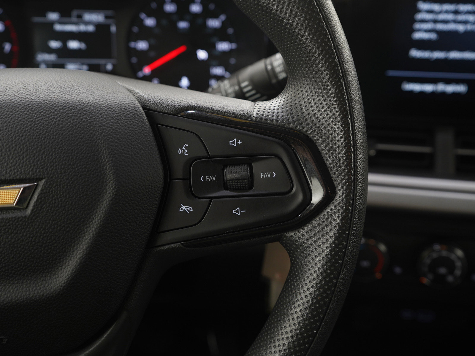 Used 2024 Chevrolet Trax LS w/ LS Convenience Package image 26