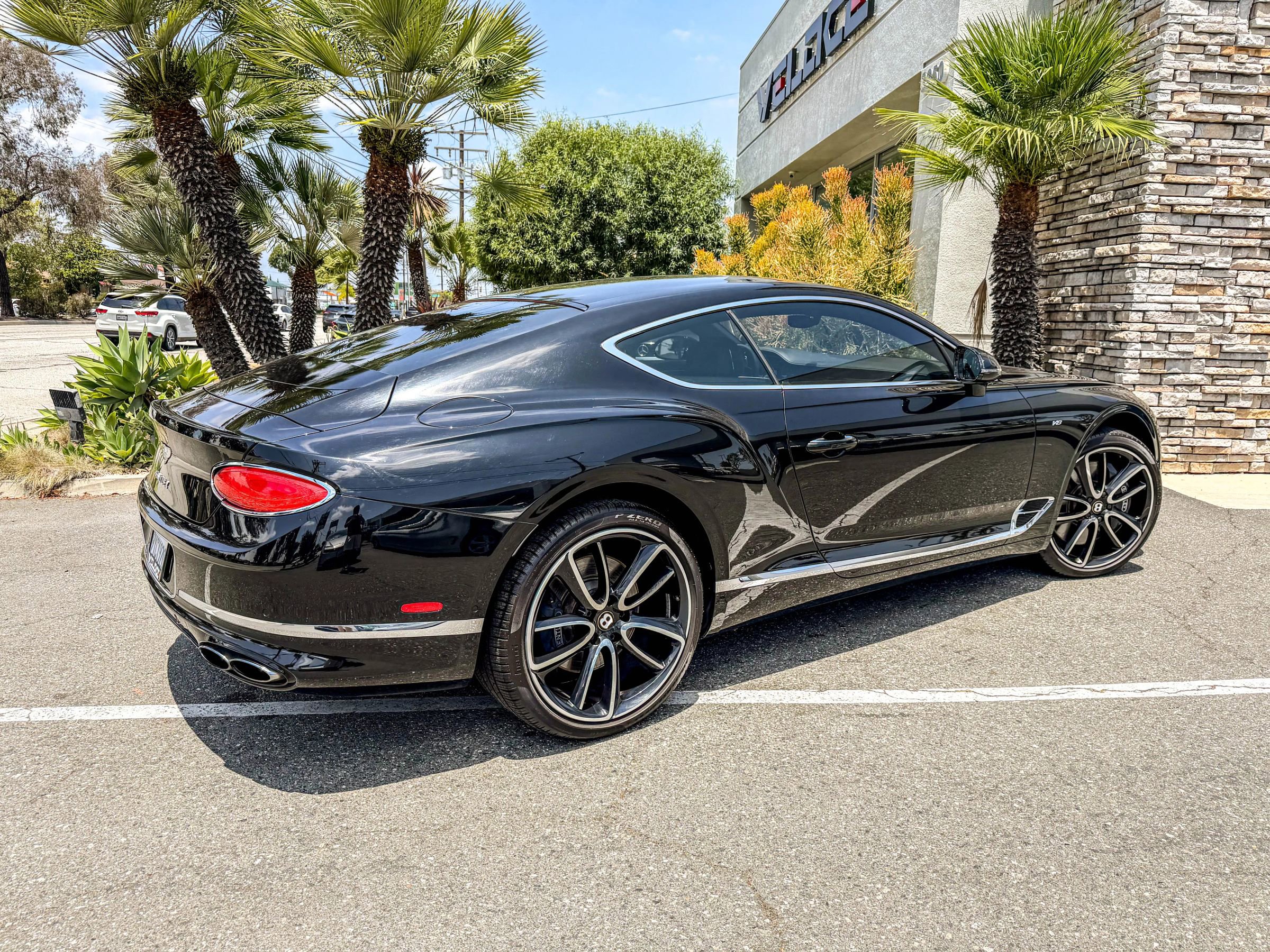 Used 2020 Bentley Continental GT V8 AWD/4WD image 7