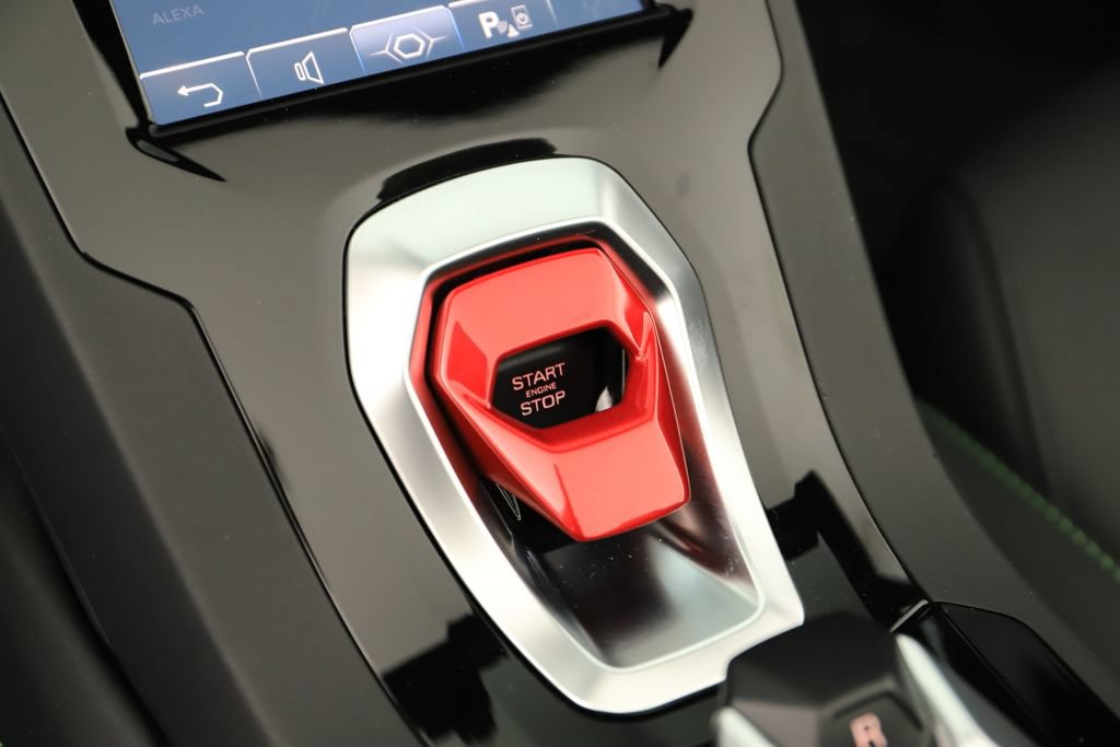 Used 2022 Lamborghini Huracan EVO RWD image 26