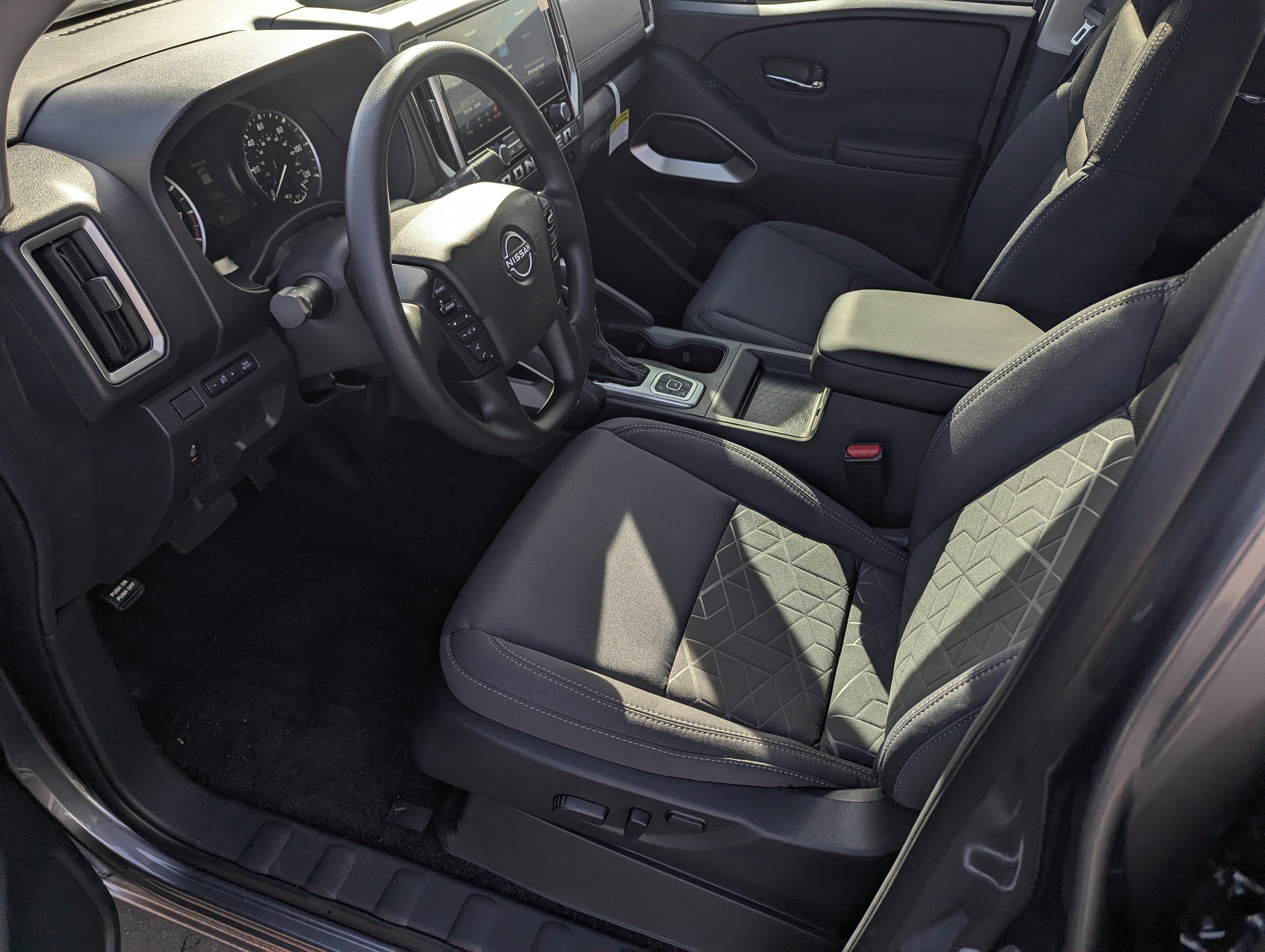 New 2026 Nissan Frontier SV image 9