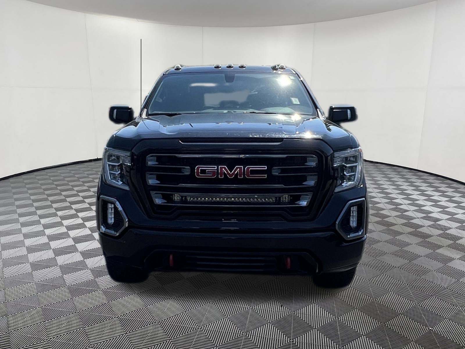 Used 2021 GMC Sierra 1500 AT4 image 2