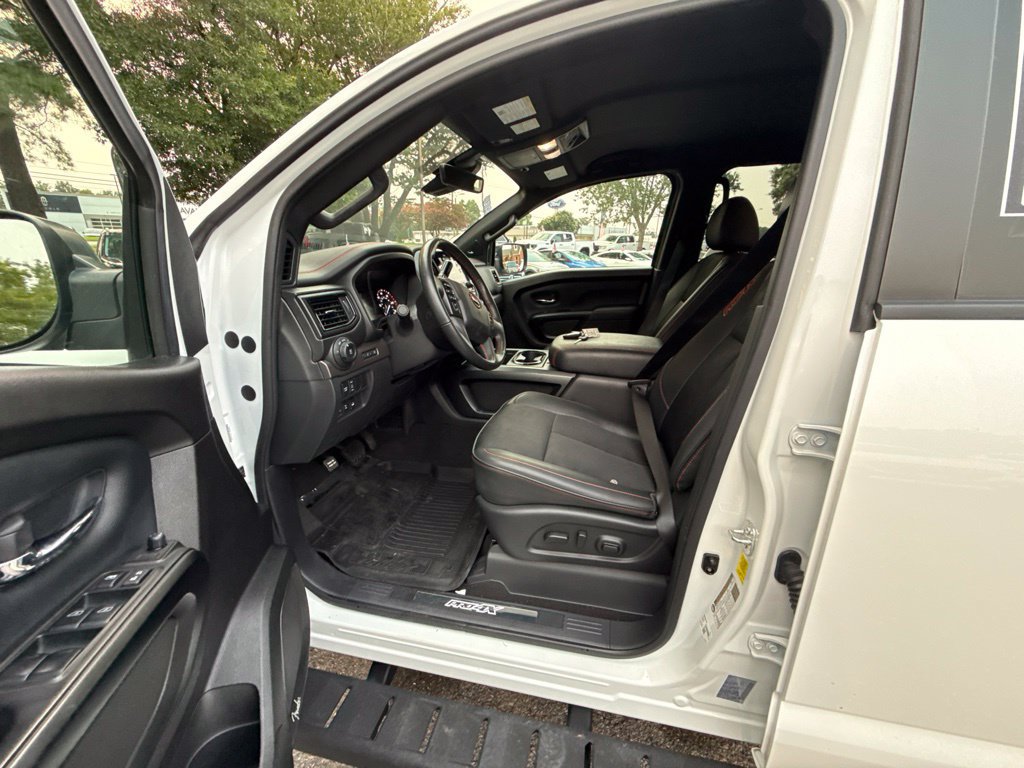 Used 2024 Nissan Titan PRO-4X w/ Pro-4x Utility Package AWD/4WD image 16