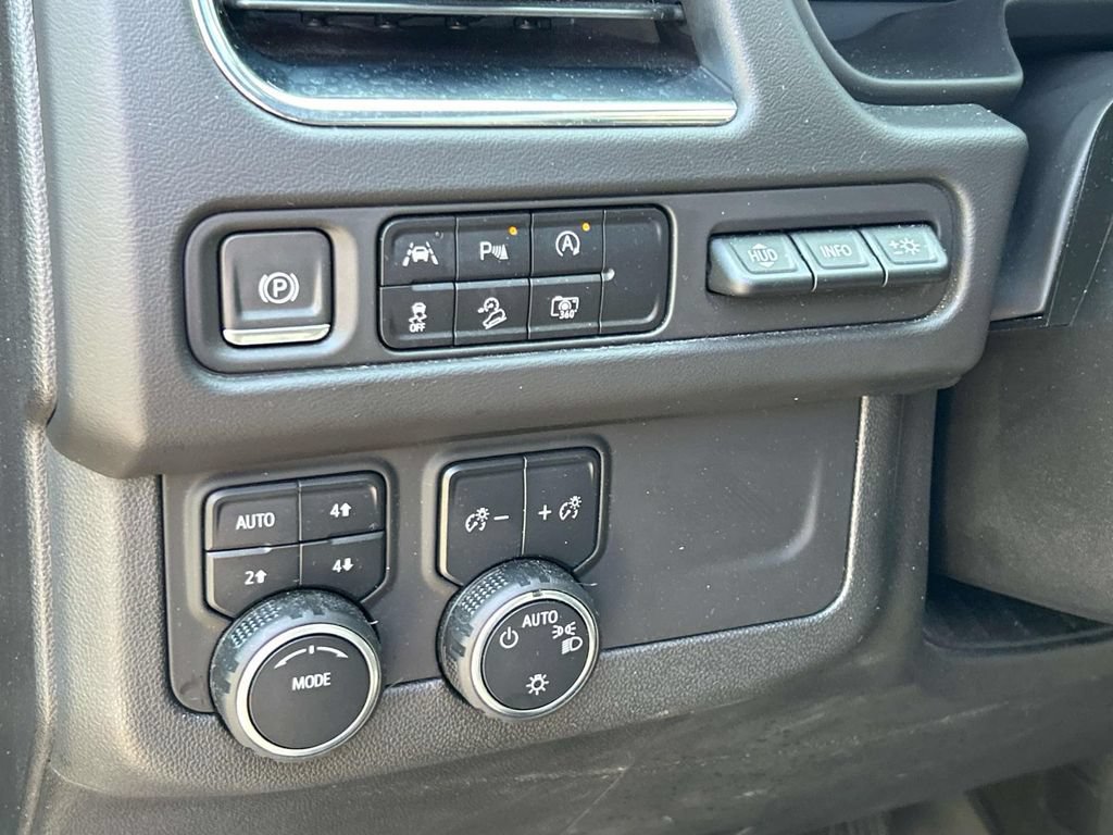 Used 2023 Chevrolet Tahoe High Country AWD/4WD image 30