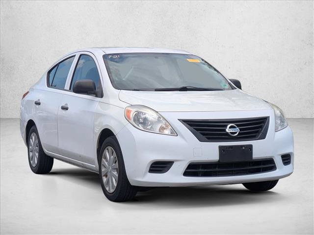 Used 2012 Nissan Versa S FWD image 3
