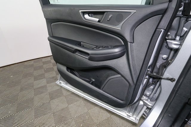 Used 2024 Ford Edge SEL w/ Convenience Package image 36