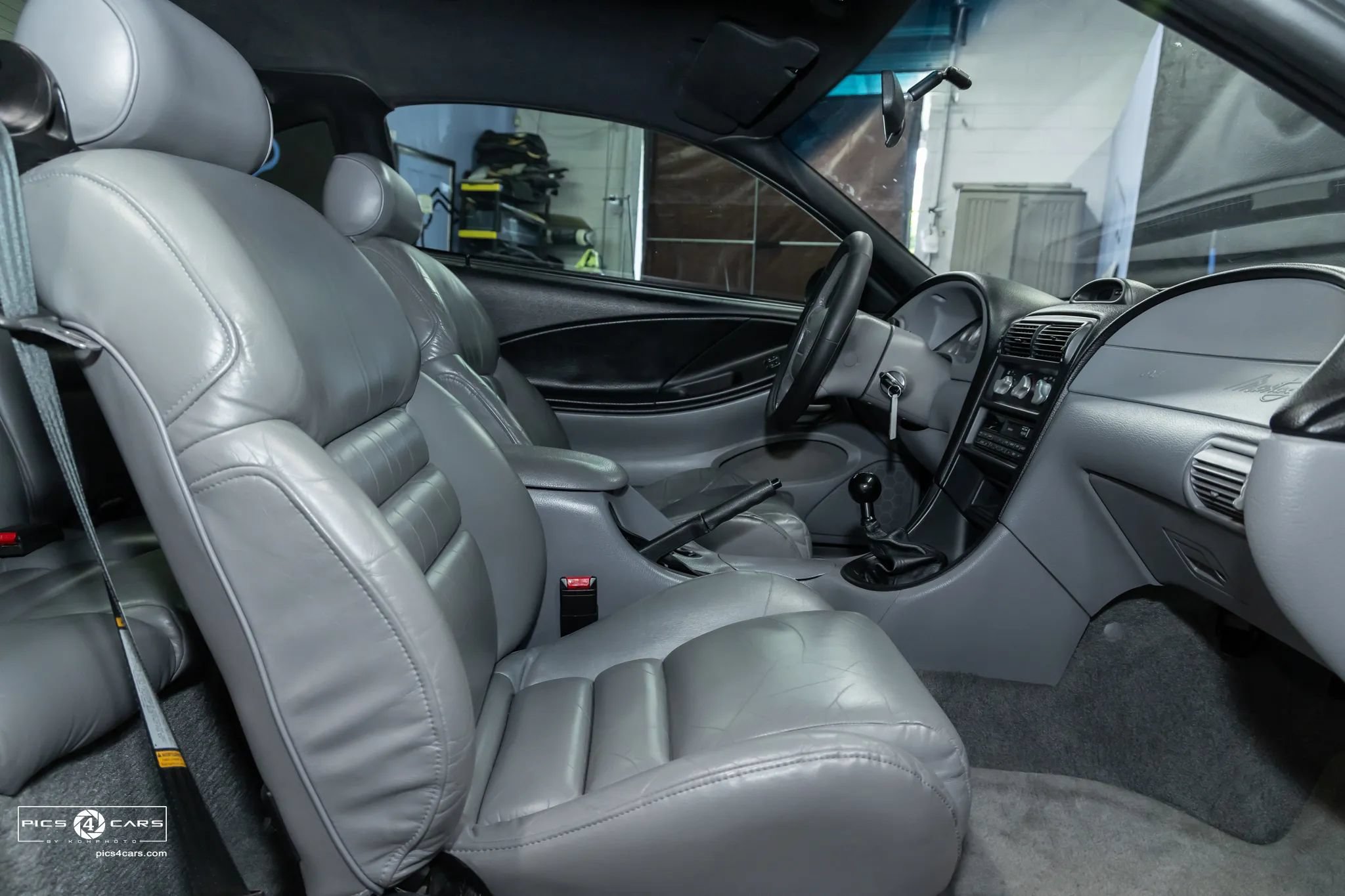 Used 1994 Ford Mustang GT RWD image 24
