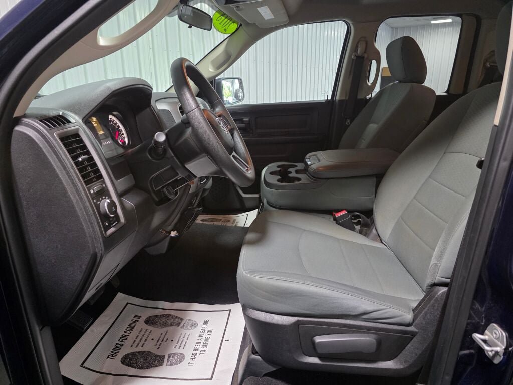 Used 2018 RAM 1500 Express AWD/4WD image 8