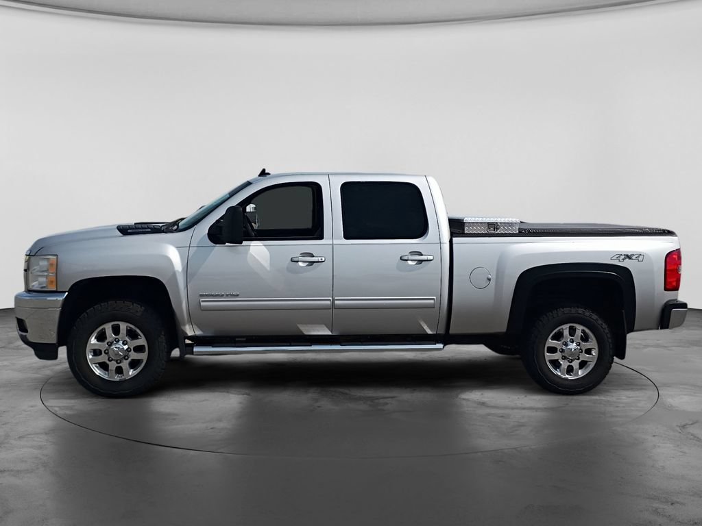 Used 2011 Chevrolet Silverado 2500 LTZ w/ LTZ Plus Package AWD/4WD image 5