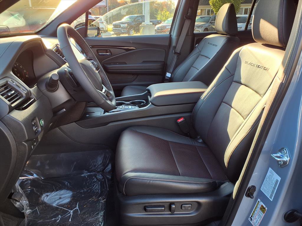 New 2026 Honda Ridgeline Black Edition image 4