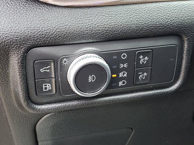 Used 2021 Ford Explorer Limited w/ Hybrid Equipment Group 310A AWD/4WD image 8