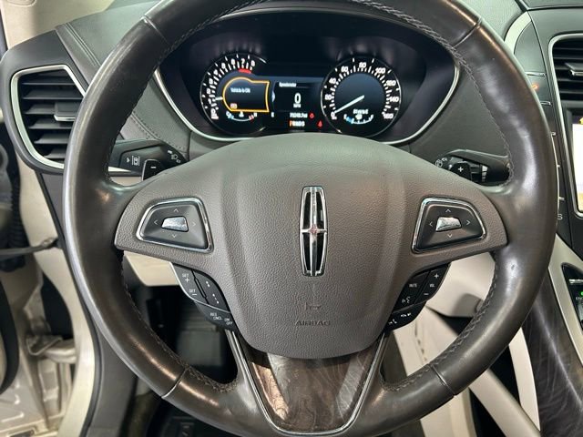 Used 2017 Lincoln MKX Reserve w/ Driver Assistance Package image 16