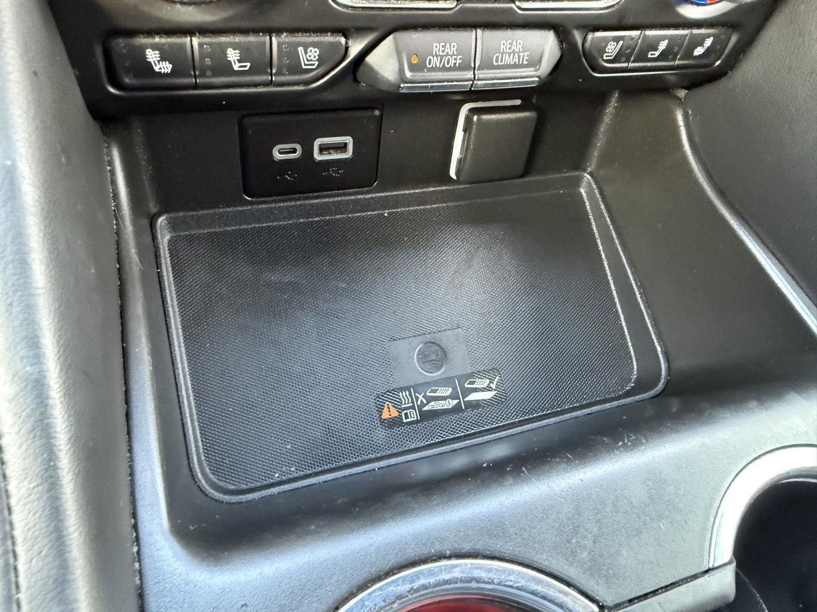 Used 2022 GMC Yukon AT4 image 19