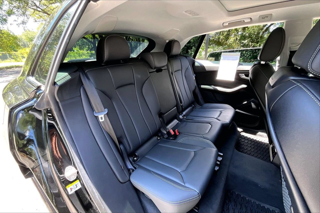 Used 2023 Audi Q8 Premium Plus AWD/4WD image 22