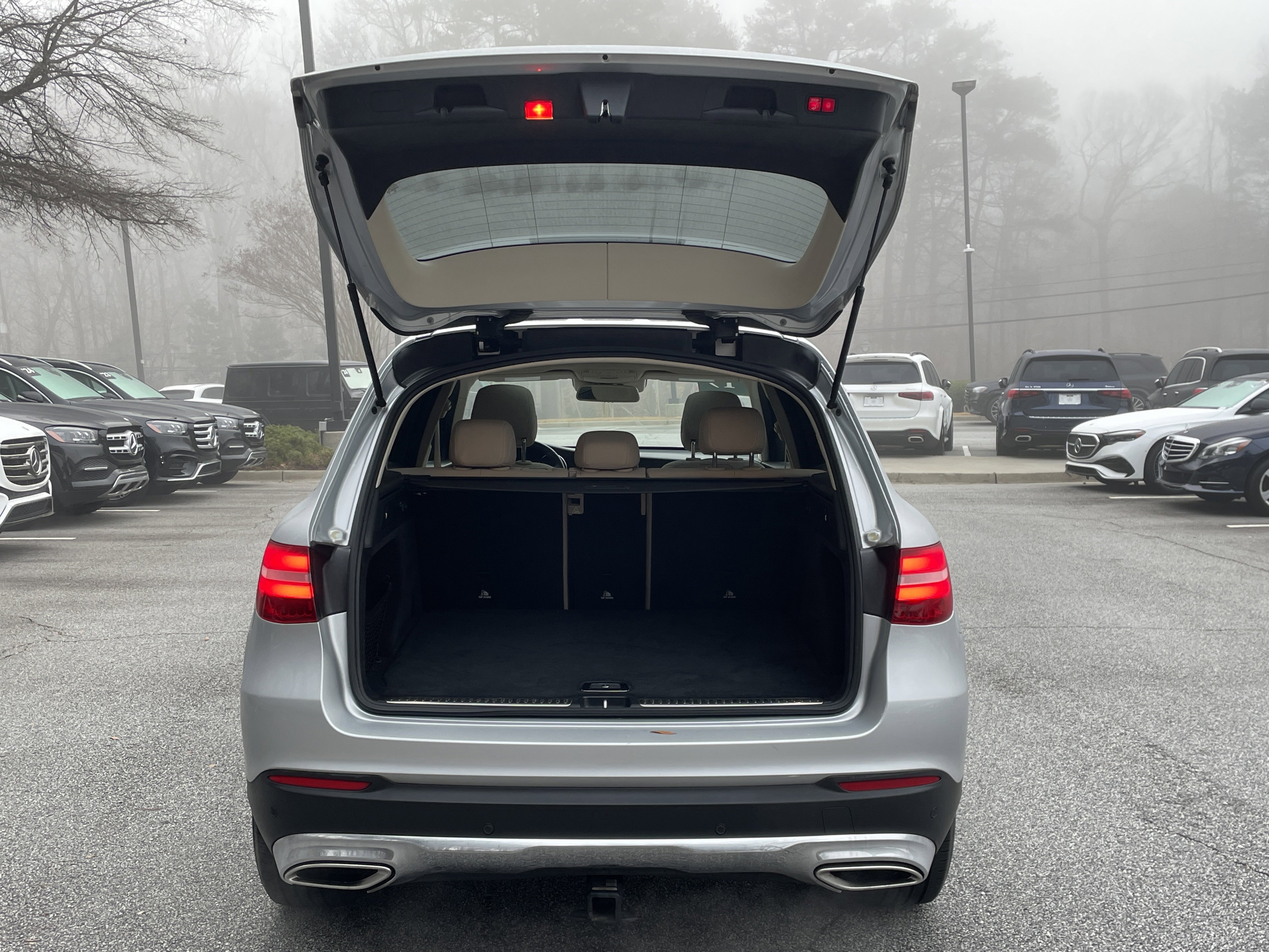 Used 2019 Mercedes-Benz GLC 300 image 9