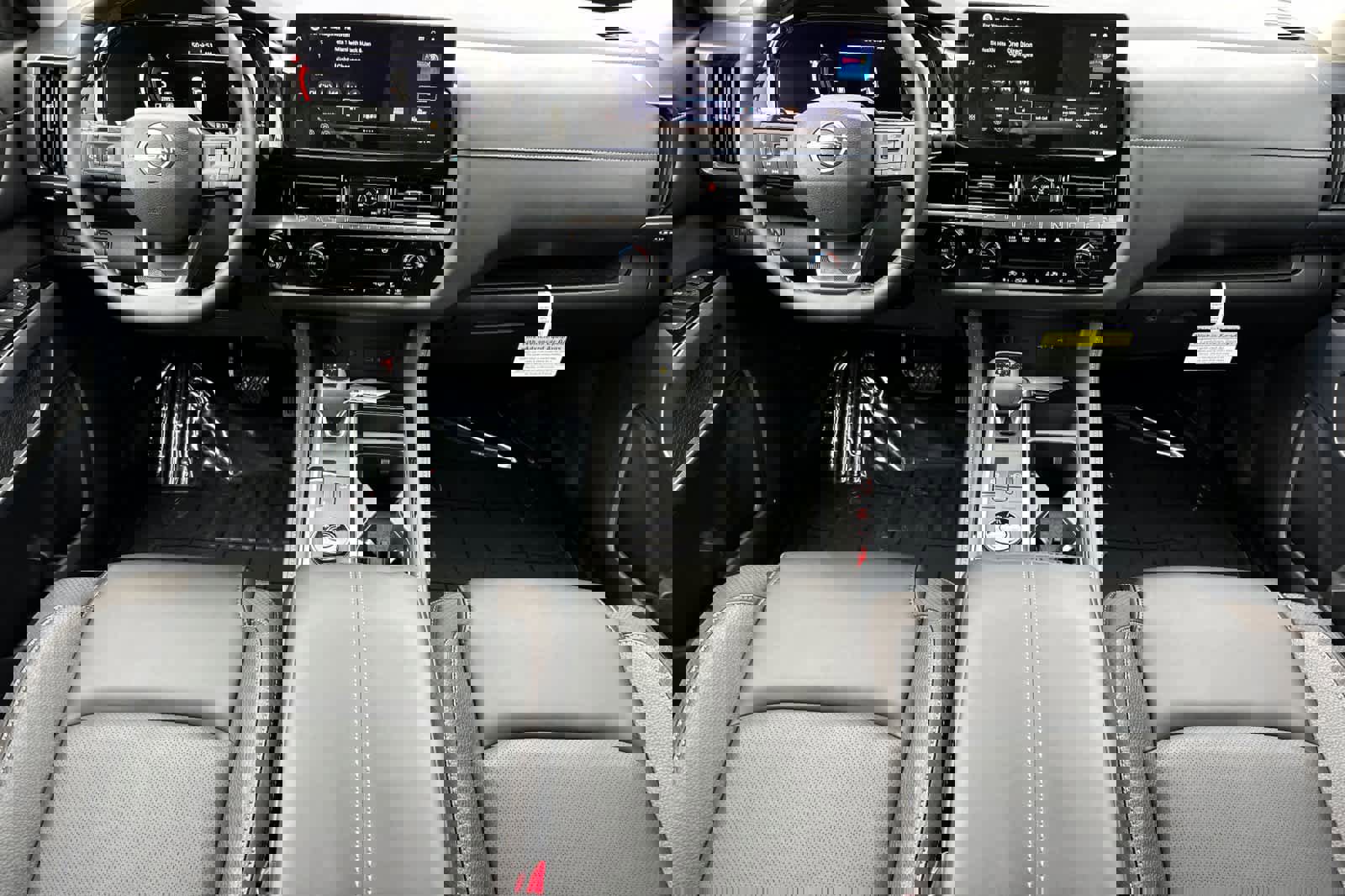 New 2026 Nissan Pathfinder SL image 3