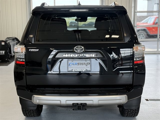 Used 2024 Toyota 4Runner TRD Off-Road image 4
