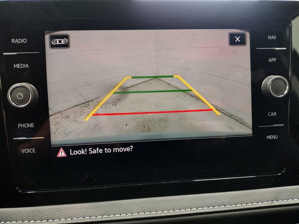 New 2026 Volkswagen Taos SEL image 8