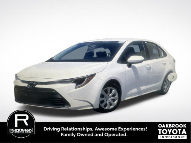 Used 2025 Toyota Corolla LE FWD image 3