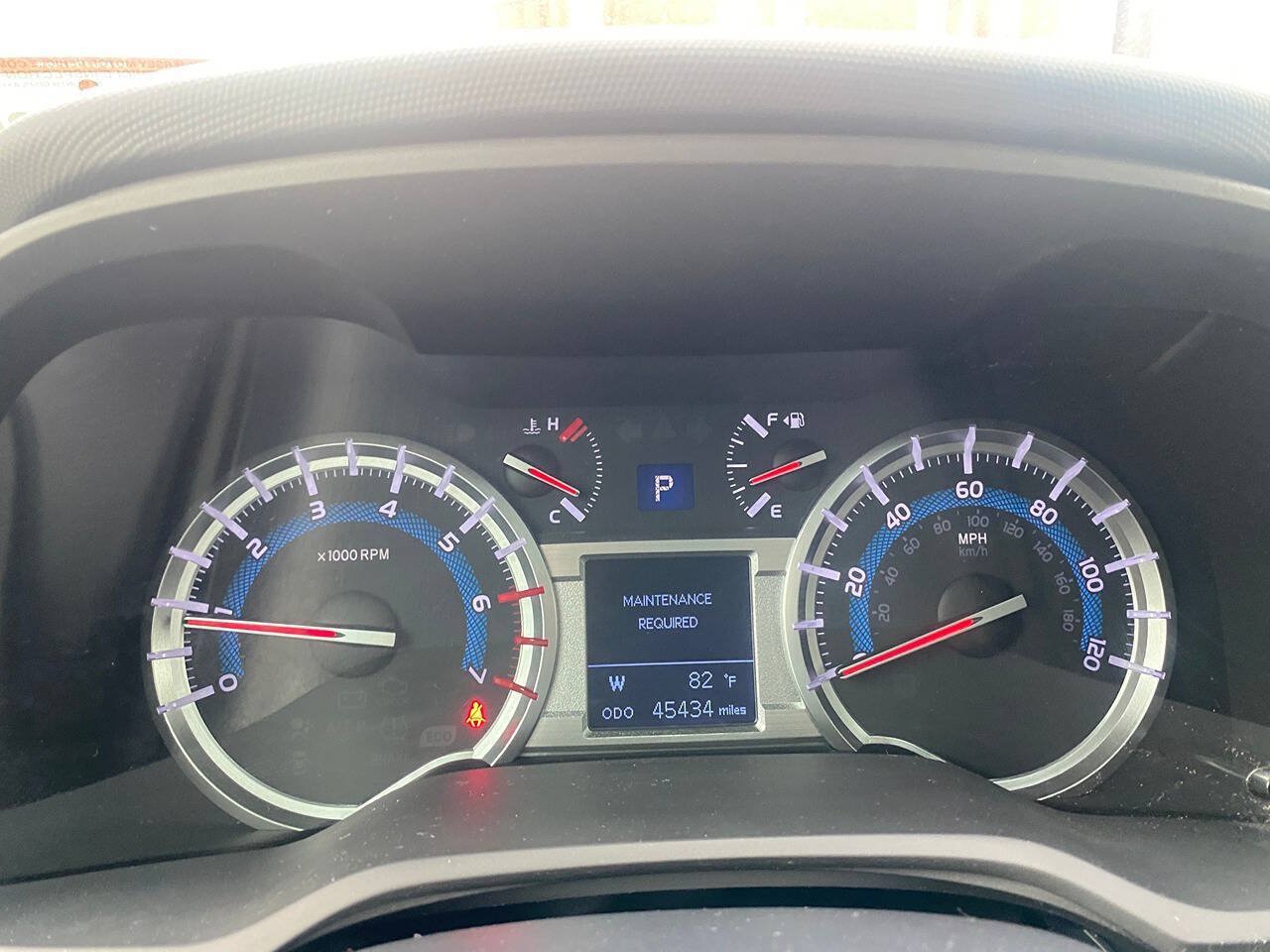 Used 2018 Toyota 4Runner TRD Off-Road Premium AWD/4WD image 18