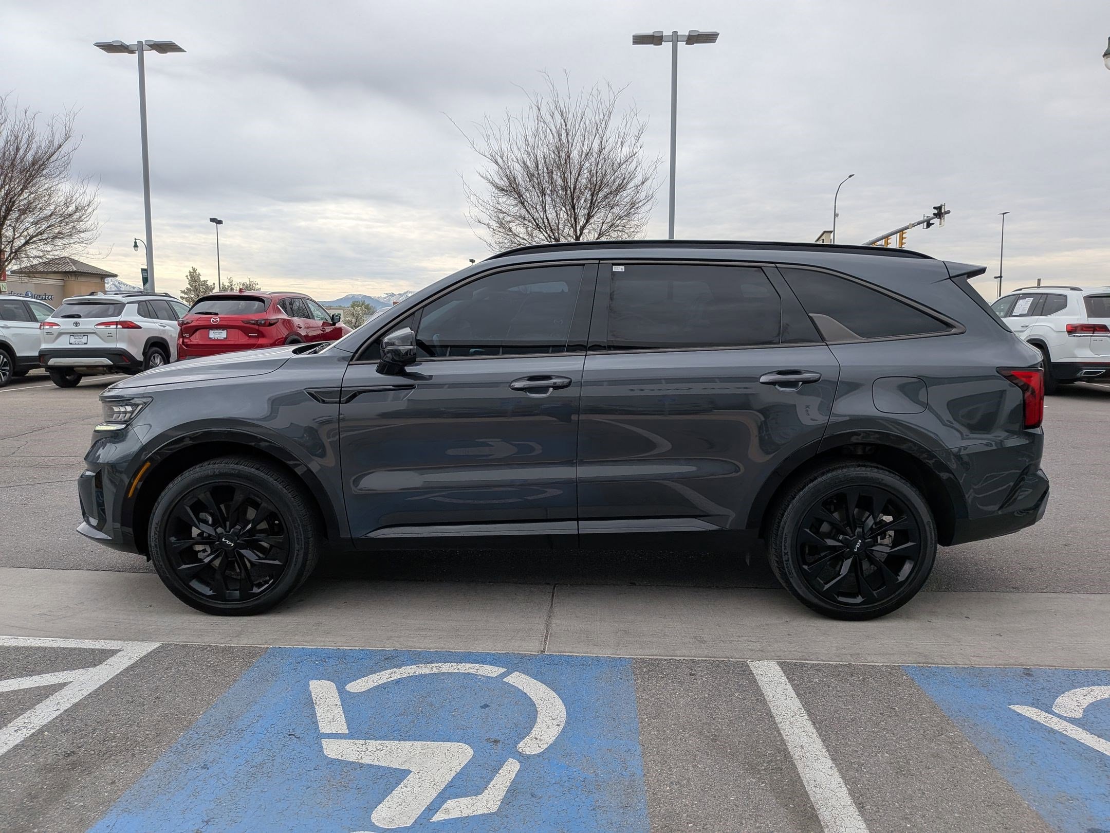 Used 2023 Kia Sorento SX image 10