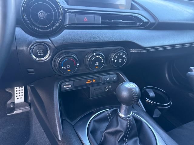 Used 2023 MAZDA MX-5 Miata Club image 17