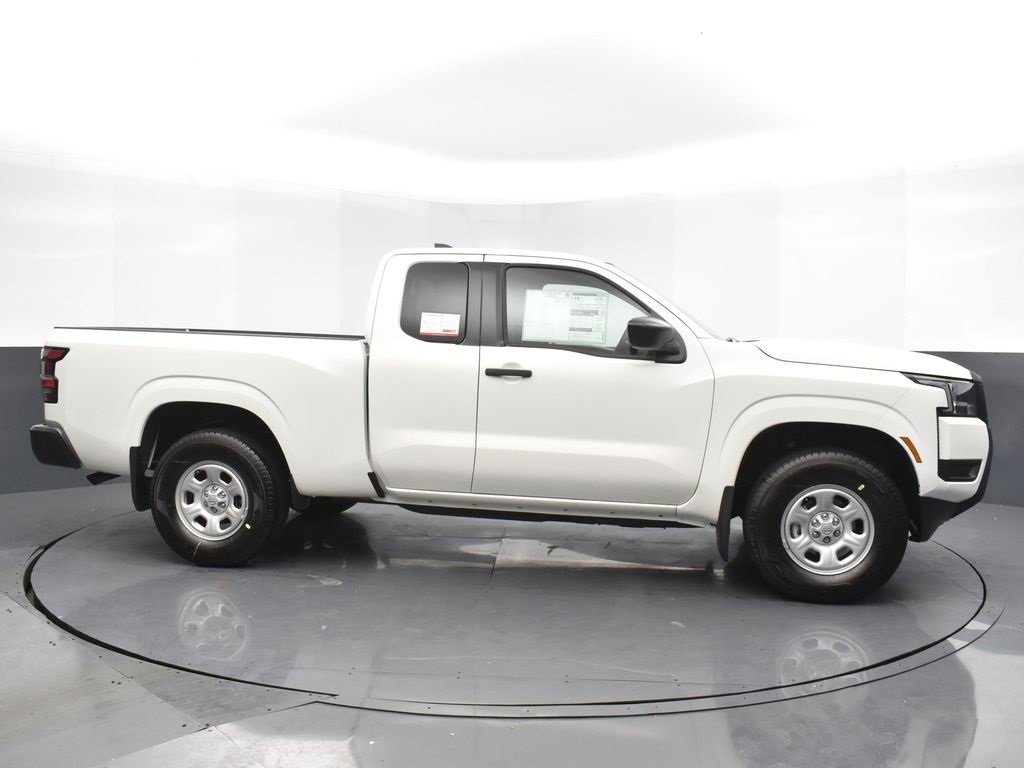 New 2025 Nissan Frontier S image 4
